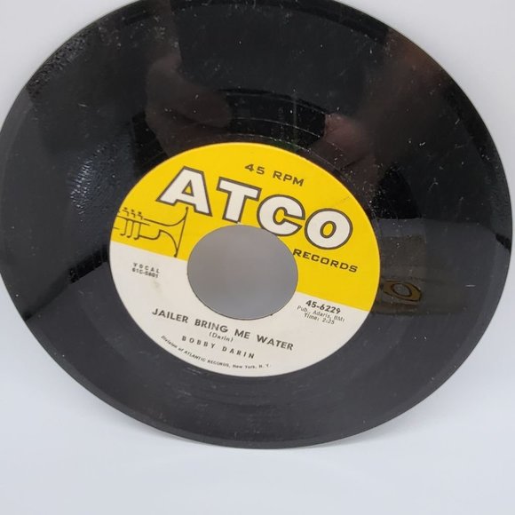 Bring Me Water / Things by Bobby Darin Vintage Vinyl 45 RPM - Picture 3 of 3